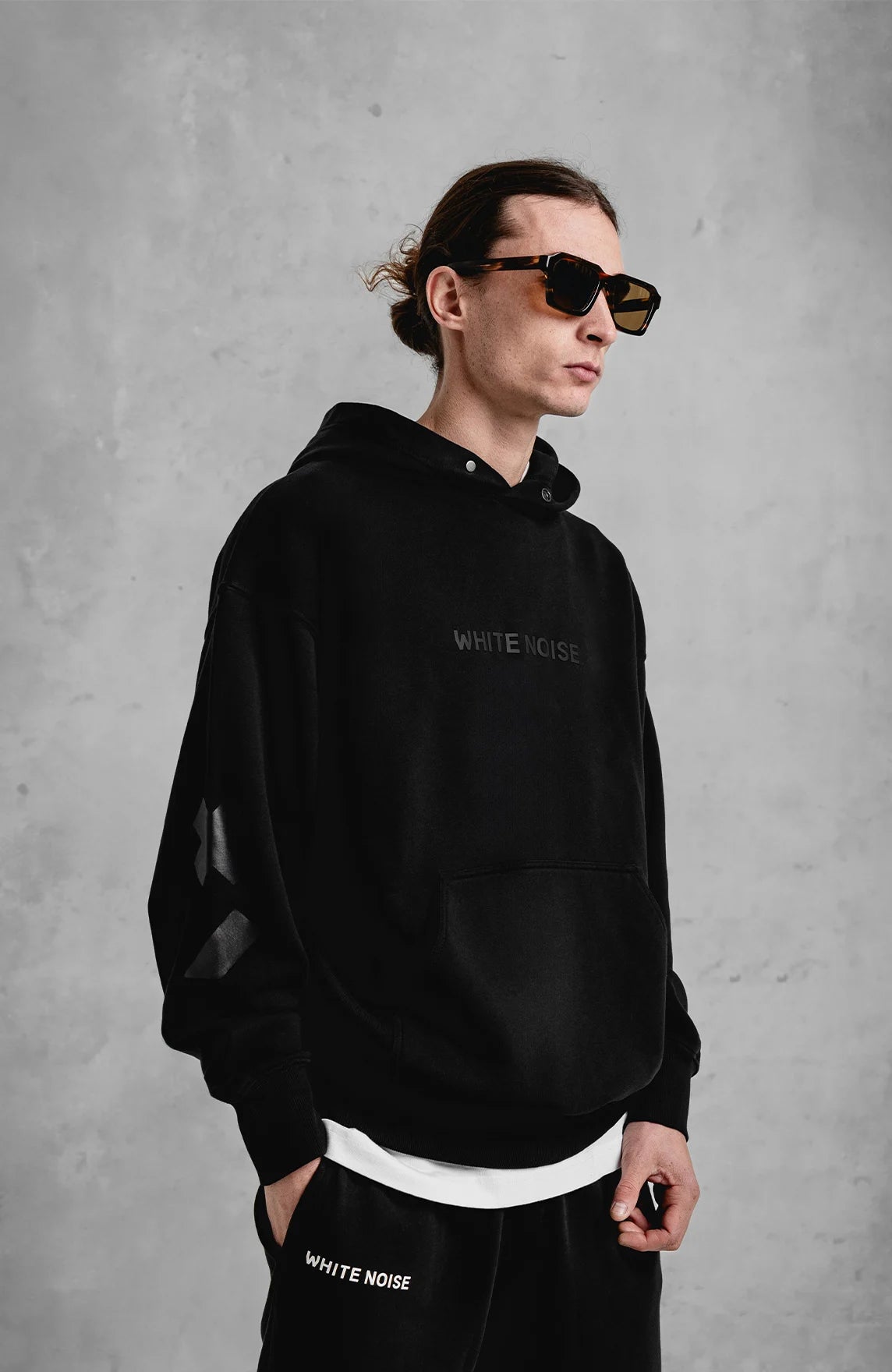 CLASSIC LOGOTYPE HOODIE