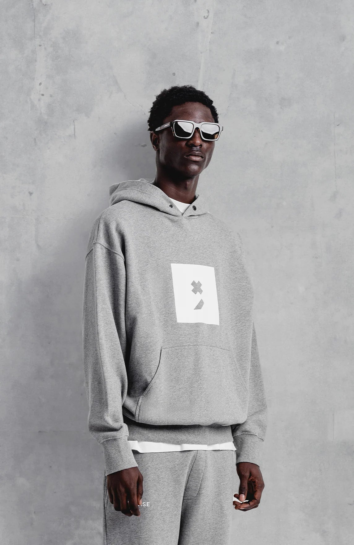 ICON BOX HOODIE