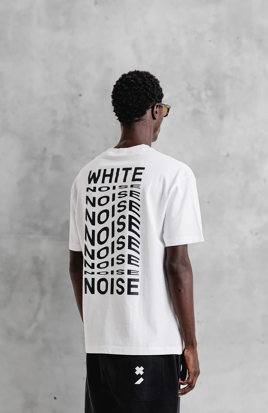 BRANDED GRAPHIC T-SHIRT