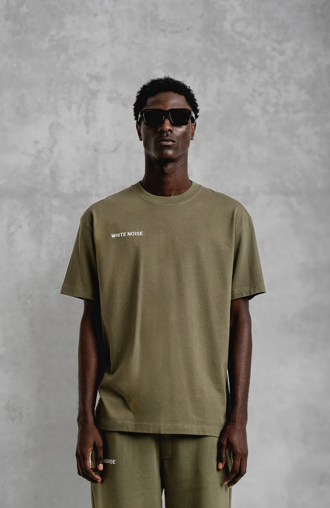 BRANDED GRAPHIC T-SHIRT